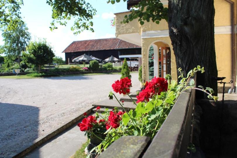 Folwark Tumiany Pokoje & Restauracja Buitenkant foto