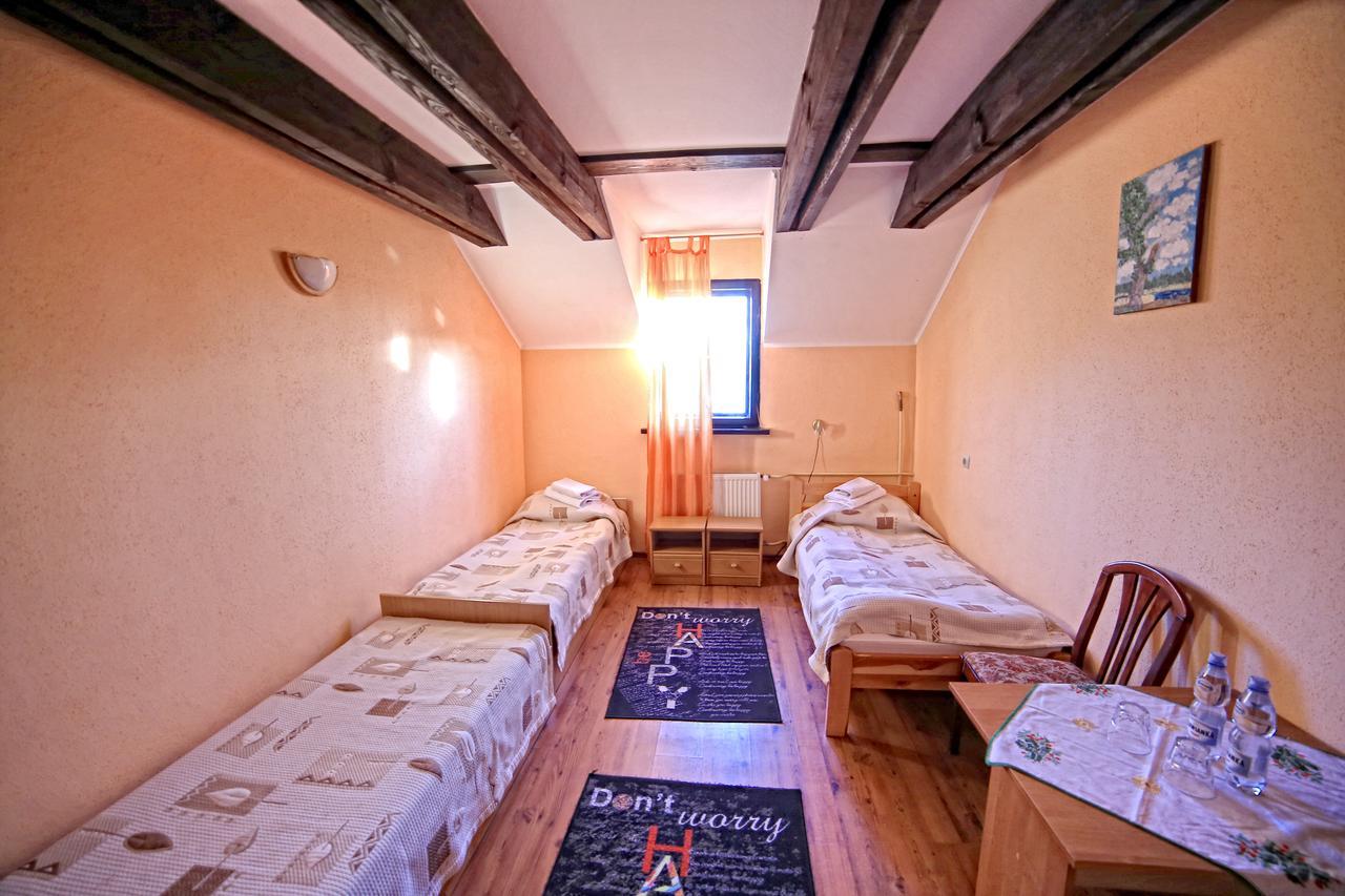 Folwark Tumiany Pokoje & Restauracja Kamer foto