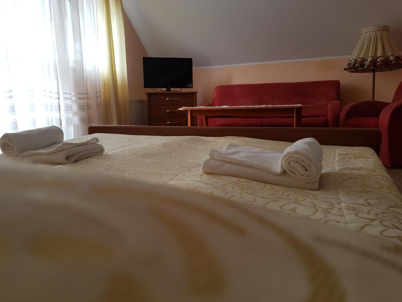 Folwark Tumiany Pokoje & Restauracja Buitenkant foto
